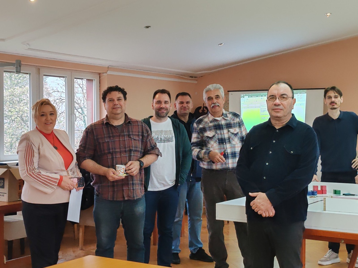 Рума домаћин регионалног такмичења у програмирању робота